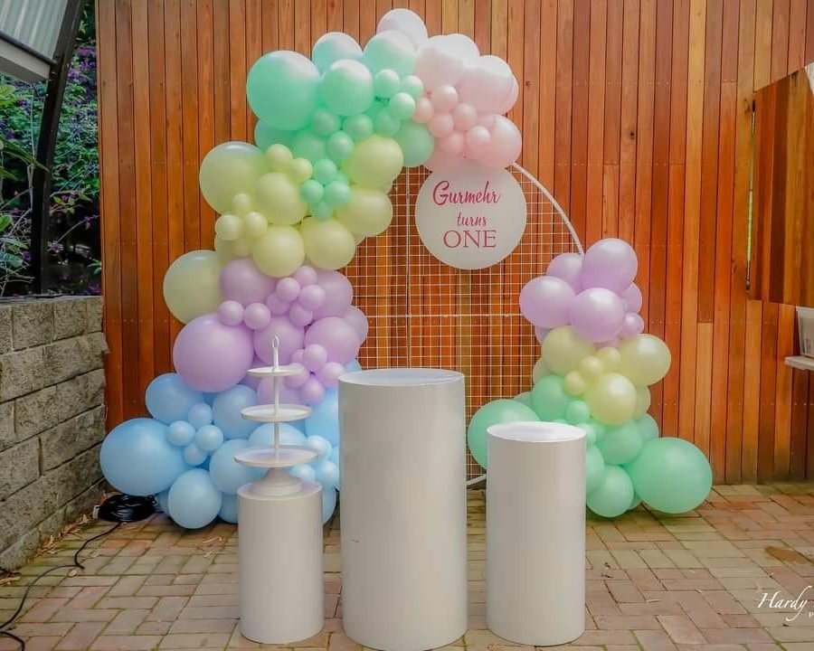 Pastel balloon garland