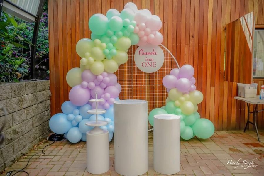 Pastel balloon garland - Image 2