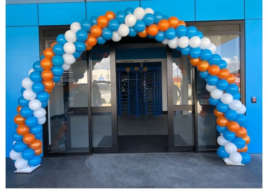 Balloon arch for store openings
