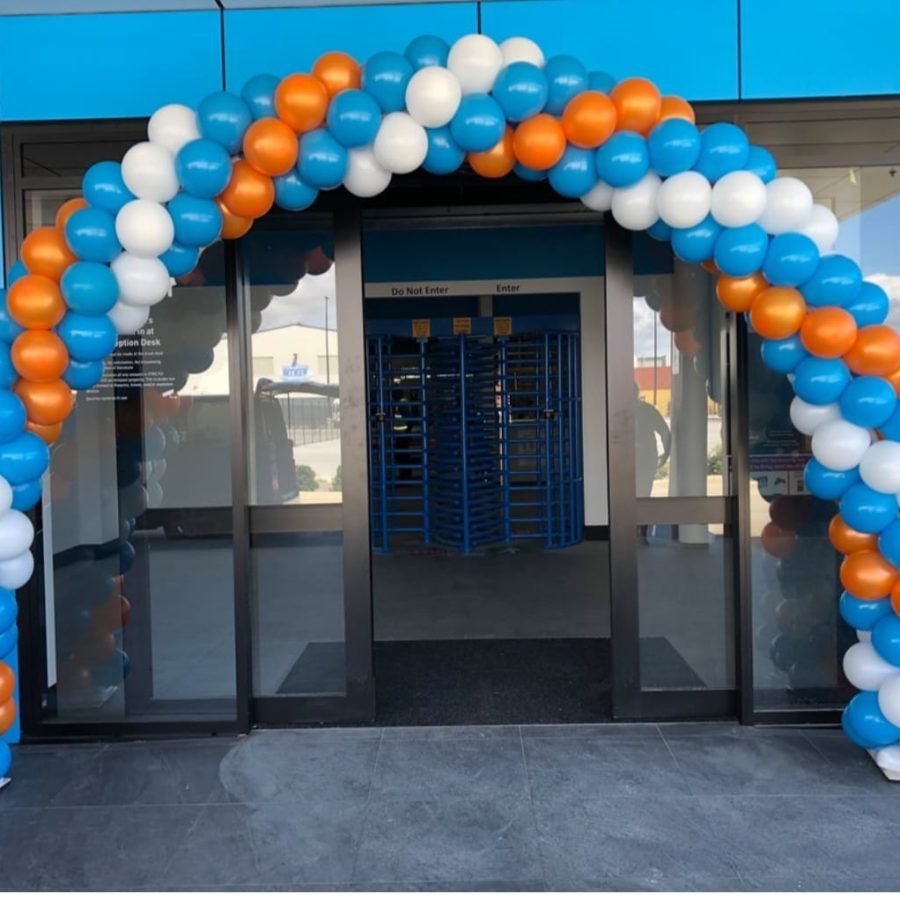 Balloon arch for store openings