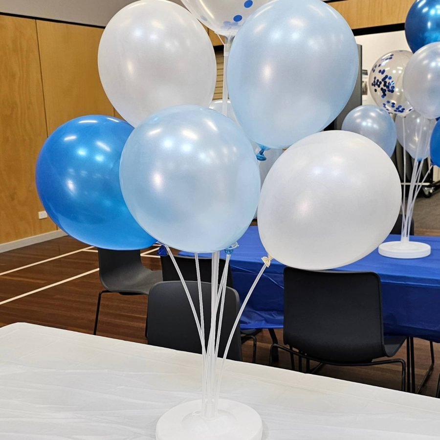 Balloon centrepiece for tables