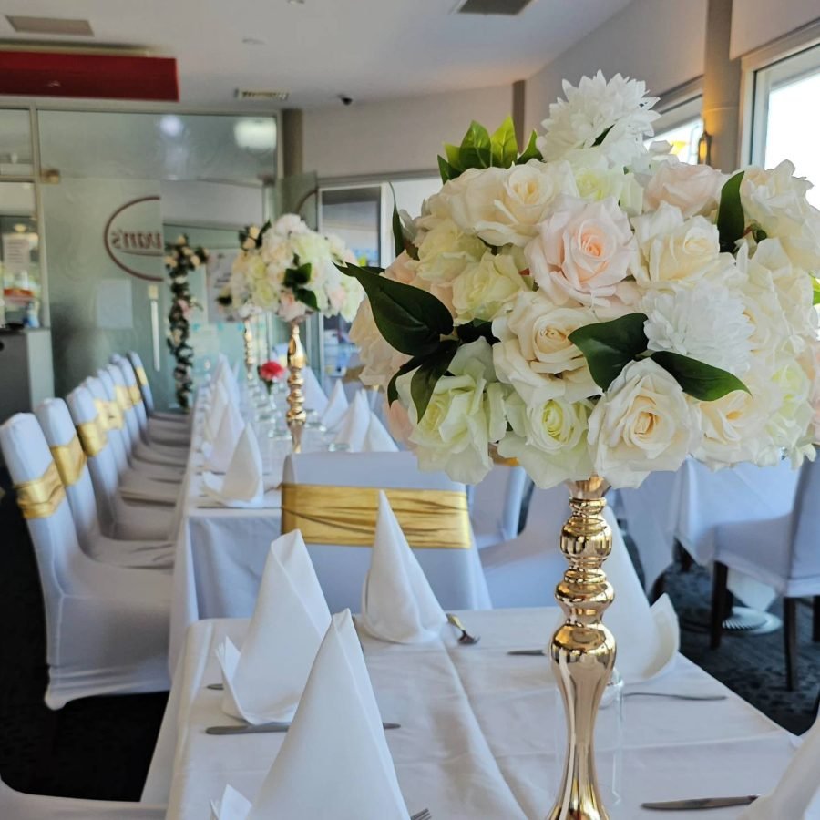 Flower centrepiece for hire
